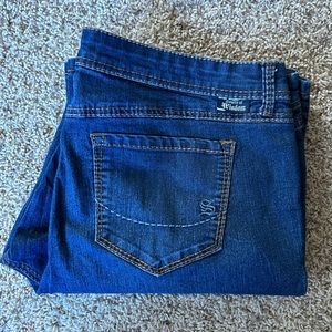 Source Of Wisdom Dark Wash Flare Stretch Thin Lightweight Size 18/X29 1/2